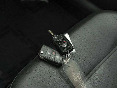 Used 2015 Volkswagen Golf SE image 50