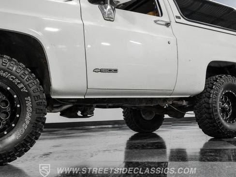 Used 1990 Chevrolet Blazer 4WD image 21