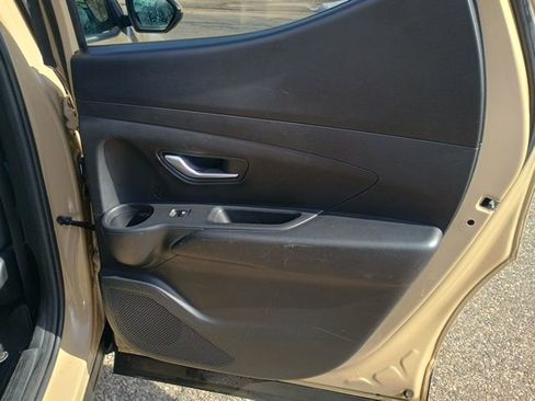 Used 2023 Hyundai Santa Cruz SE w/ Cargo Package image 15