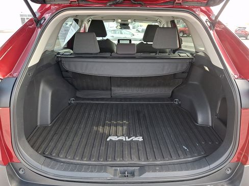 Certified 2024 Toyota RAV4 XLE image 31