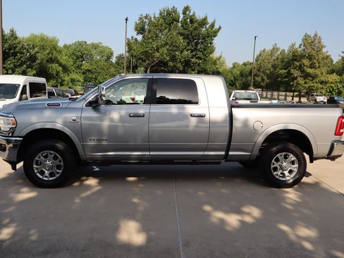Used 2022 RAM 3500 Laramie AWD/4WD image 7