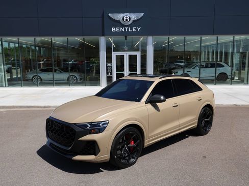 Used 2025 Audi RS Q8 performance AWD/4WD image 1