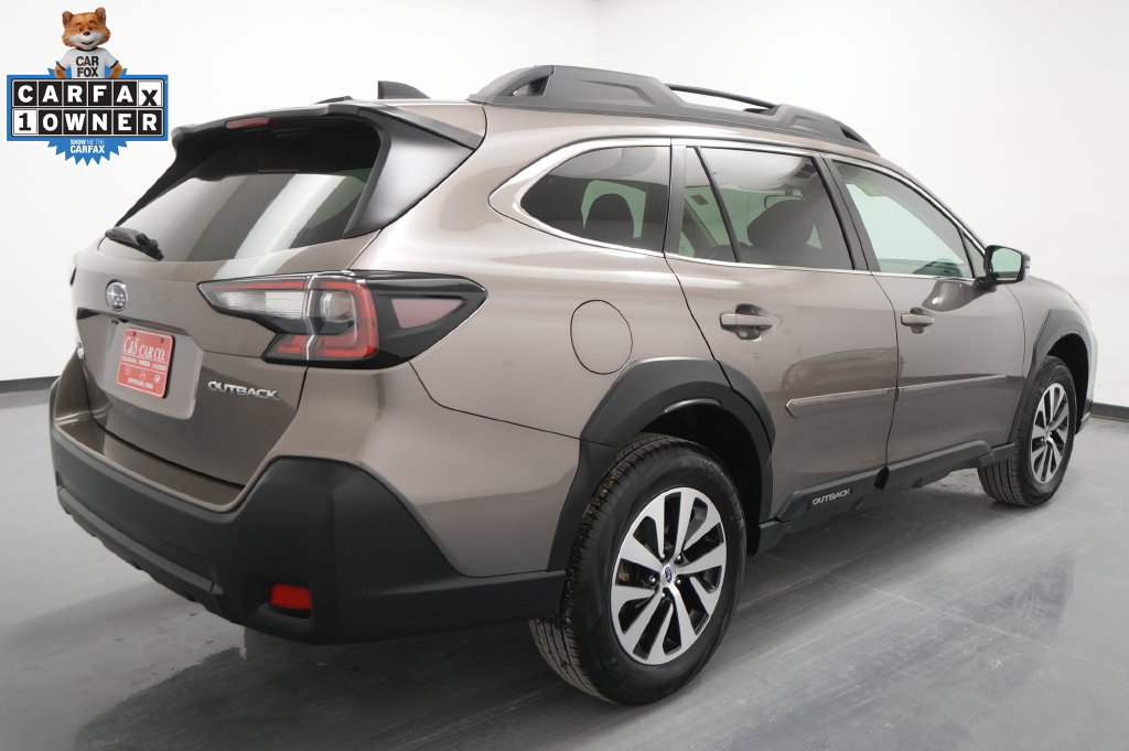 Used 2024 Subaru Outback Premium AWD/4WD image 9