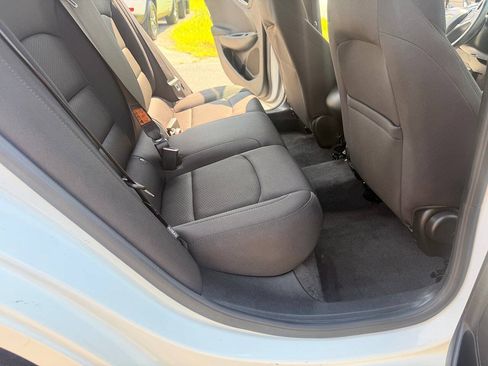 Used 2024 Chevrolet Malibu RS FWD image 16