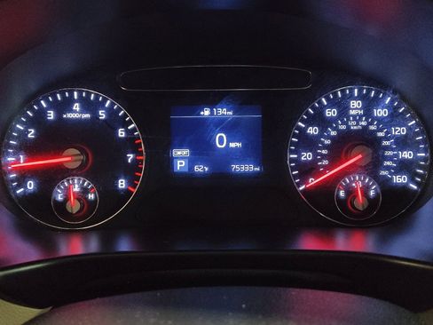 Used 2020 Kia Sorento S FWD image 23