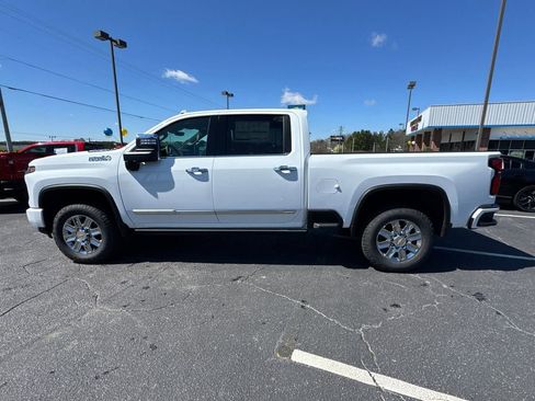 New 2026 Chevrolet Silverado 2500 High Country w/ High Country Premium Package AWD/4WD image 9