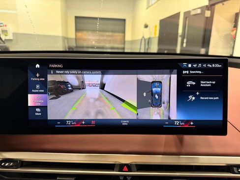 Used 2023 BMW iX xDrive50 w/ Premium Package AWD/4WD image 17