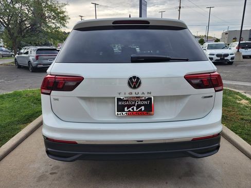 Used 2022 Volkswagen Tiguan SE image 6