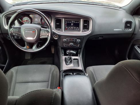 Used 2020 Dodge Charger SXT w/ Blacktop Package image 12