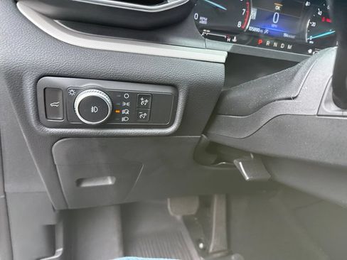 Used 2020 Ford Explorer XLT w/ Equipment Group 202A RWD image 10