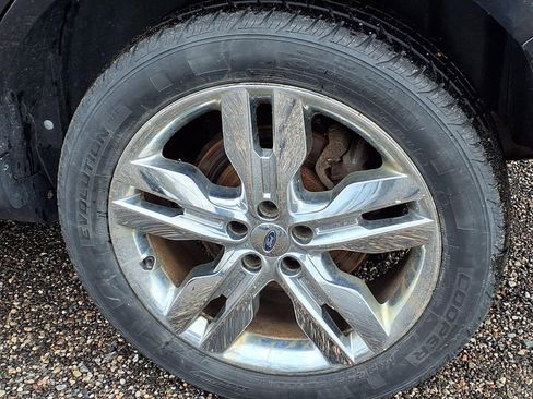 Used 2013 Ford Edge SEL FWD image 7