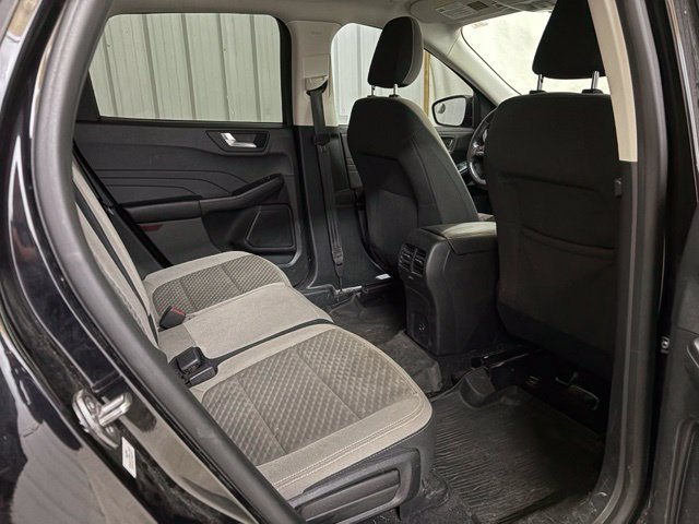 Used 2021 Ford Escape SE w/ Cold Weather Package FWD image 17