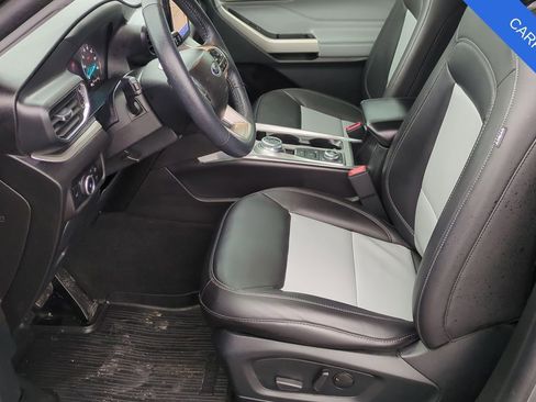 Used 2023 Ford Explorer XLT w/ Equipment Group 202A image 15