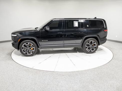 Used 2024 Rivian R1S Adventure AWD/4WD image 37