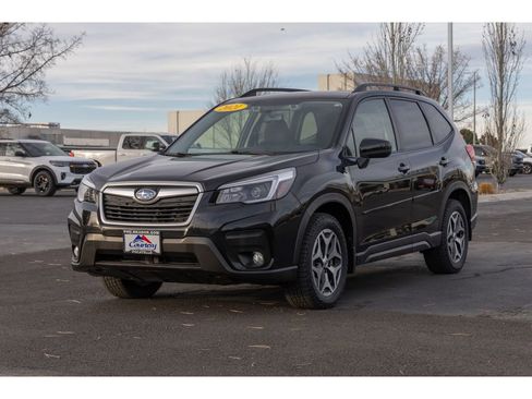 Used 2021 Subaru Forester Premium image 7