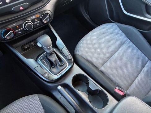 Used 2025 Kia Soul LX w/ LX Technology Package image 39