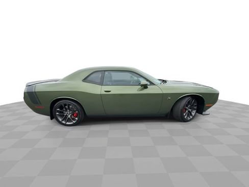 Used 2021 Dodge Challenger R/T Scat Pack w/ Shaker Package RWD image 5