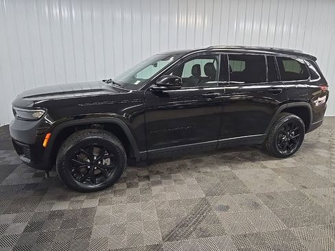 Used 2024 Jeep Grand Cherokee L Laredo AWD/4WD image 6