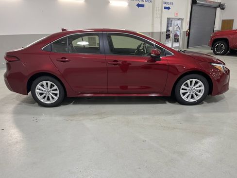 Used 2026 Toyota Corolla XLE image 10