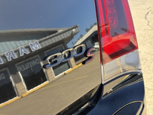 Used 2022 Chrysler 300 S RWD image 10