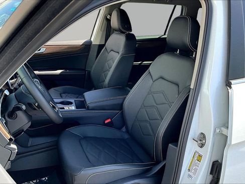 New 2026 Volkswagen Atlas SE image 22