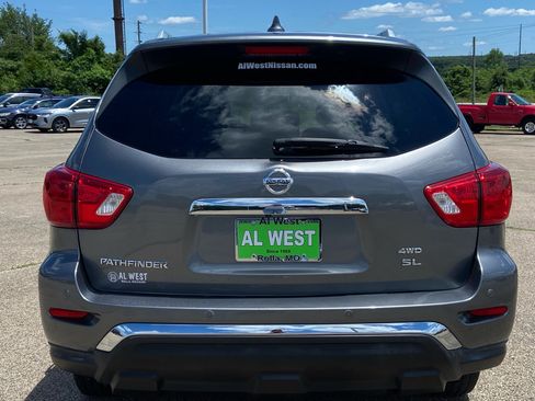 Used 2020 Nissan Pathfinder SL AWD/4WD image 4