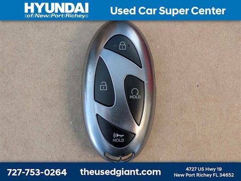 Used 2025 Hyundai Santa Cruz Limited image 42
