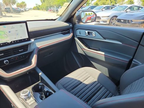 New 2026 Ford Explorer ST-Line w/ ST-Line Street Pack RWD image 13