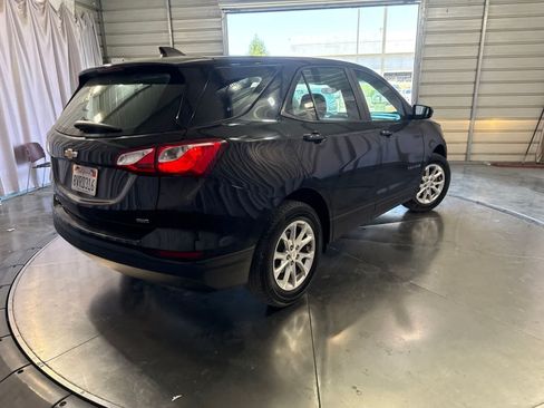 Used 2020 Chevrolet Equinox LS AWD/4WD image 5