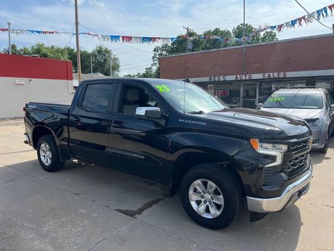 Used 2023 Chevrolet Silverado 1500 LT AWD/4WD image 4