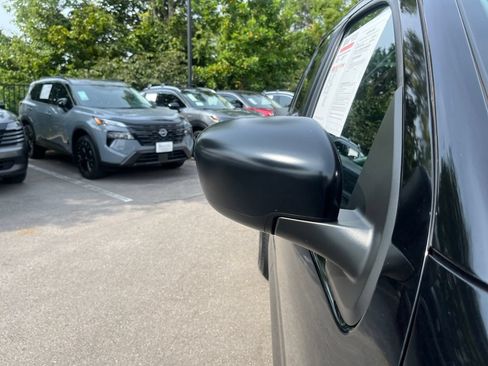 Used 2022 Nissan Frontier S w/ Technology Package RWD image 38