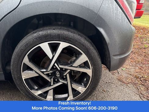 Used 2023 Hyundai Kona Limited image 10