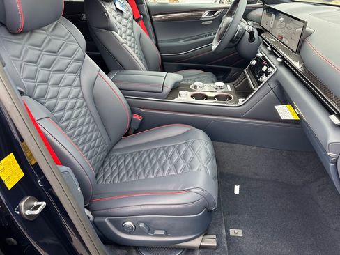 New 2026 Genesis GV80 3.5T e-SC AWD/4WD image 13
