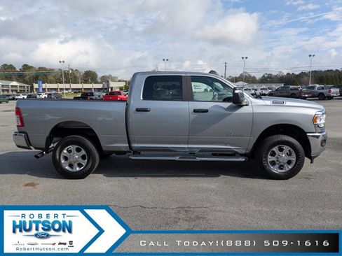 Used 2024 RAM 2500 Big Horn w/ Bed Utility Group image 5