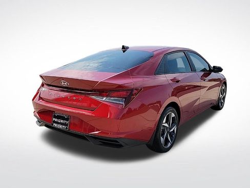 Used 2023 Hyundai Elantra SEL w/ Convenience Package FWD image 4