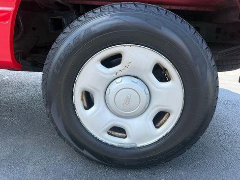 Used 2005 Ford F150 XL RWD image 29