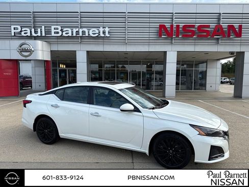 New 2025 Nissan Altima 2.5 SV w/ SV Special Edition Package image 5