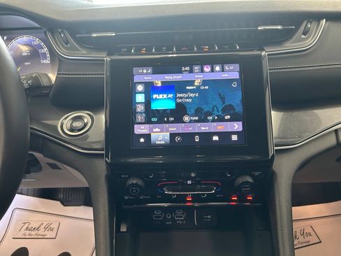 Certified 2022 Jeep Grand Cherokee L Laredo w/ Luxury Tech Group I AWD/4WD image 19