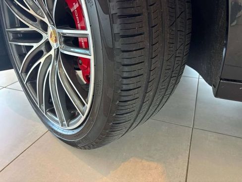 Used 2023 Porsche Macan GTS AWD/4WD image 38