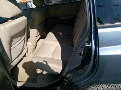 Used 2004 Toyota Highlander 4WD V6 image 32