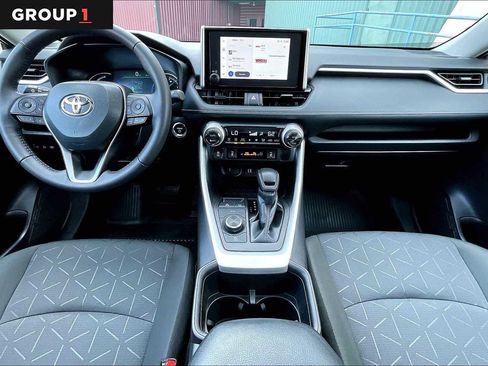 Used 2024 Toyota RAV4 XLE w/ Convenience Package image 16