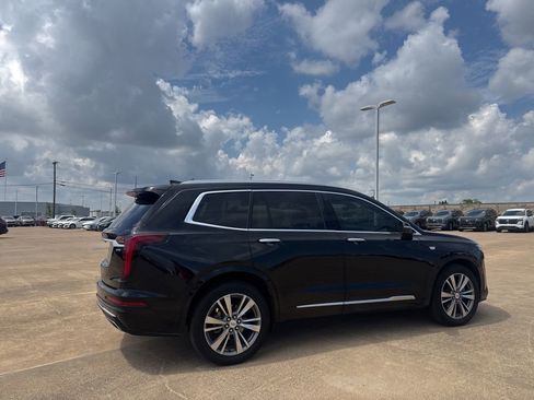 Used 2020 Cadillac XT6 Premium Luxury FWD image 25