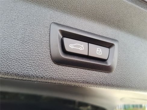 Used 2024 BMW X3 sDrive30i image 8