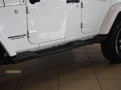 Used 2014 Jeep Wrangler Unlimited Sahara AWD/4WD image 20