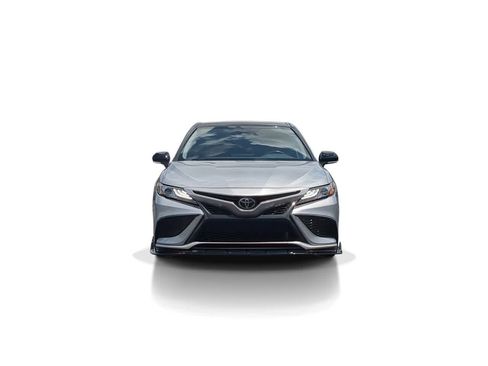 Used 2024 Toyota Camry XSE FWD image 3