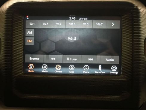 Used 2023 Jeep Wrangler Sport S image 20