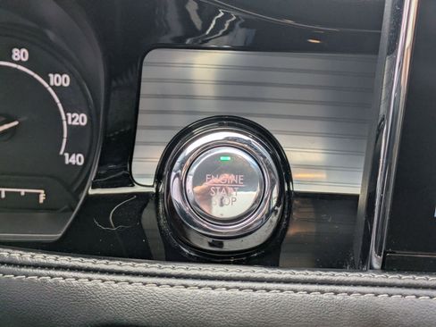 Used 2021 Lincoln Corsair AWD w/ Equipment Group 101A image 19