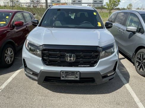 Used 2024 Honda Ridgeline Black Edition image 2