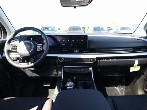 New 2026 Kia Carnival SX w/ SX Dark Edition Package image 15