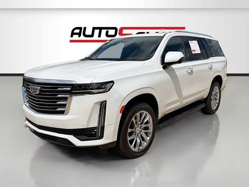 Used 2023 Cadillac Escalade Premium Luxury w/ LPO, Radiant Package AWD/4WD image 3